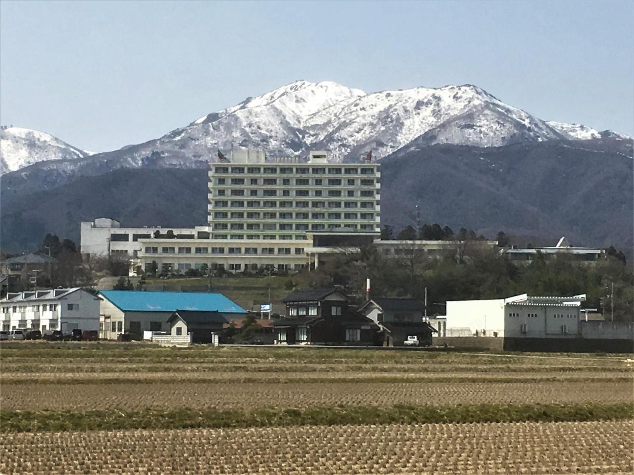 Ryotsu Yamaki Hotel Sado ภายนอก รูปภาพ